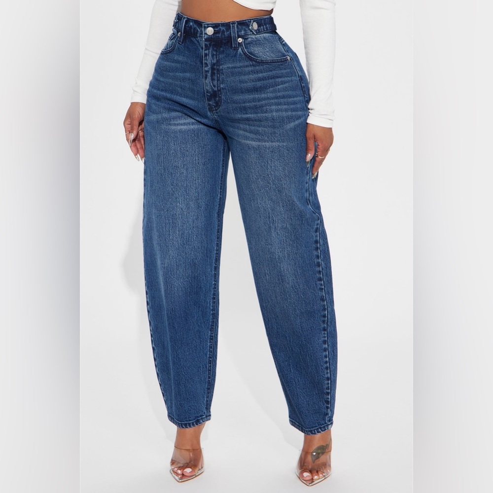 Fashion Nova Mid-Rise Wide-Leg Jeans - Medium Blue